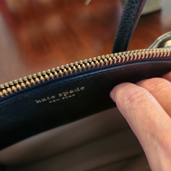 💥SALE💥 KATE SPADE MARGAUX MEDIUM LEATHER SATCHEL/CROSSBODY - Picture 4 of 8